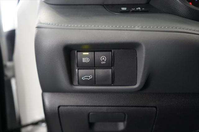 used 2023 Toyota Highlander car, priced at $35,885