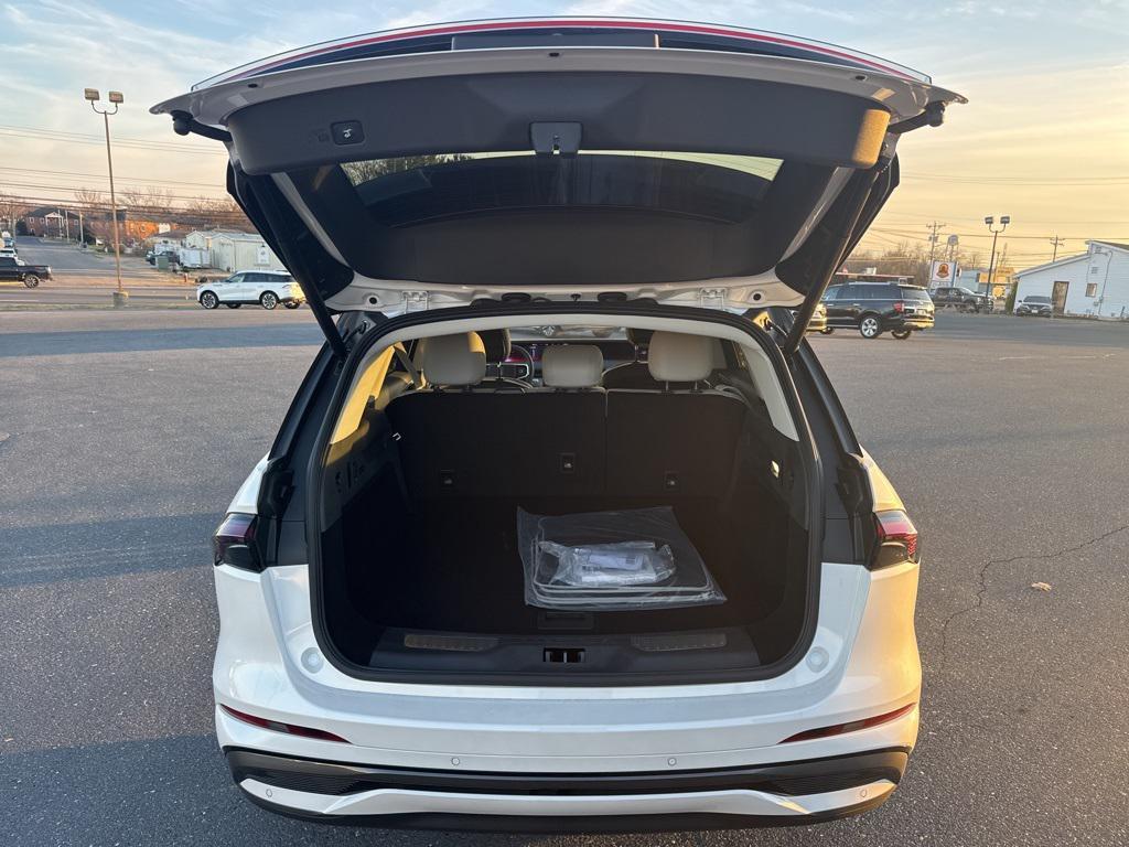 new 2026 Lincoln Nautilus car, priced at $73,240