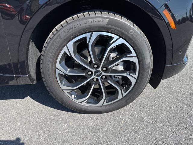 new 2024 Lincoln Nautilus car, priced at $56,445