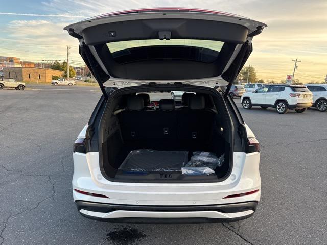 new 2025 Lincoln Nautilus car, priced at $70,810