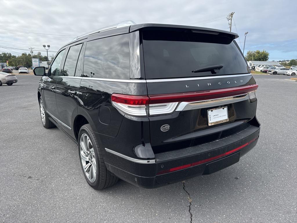 used 2024 Lincoln Navigator car, priced at $70,662