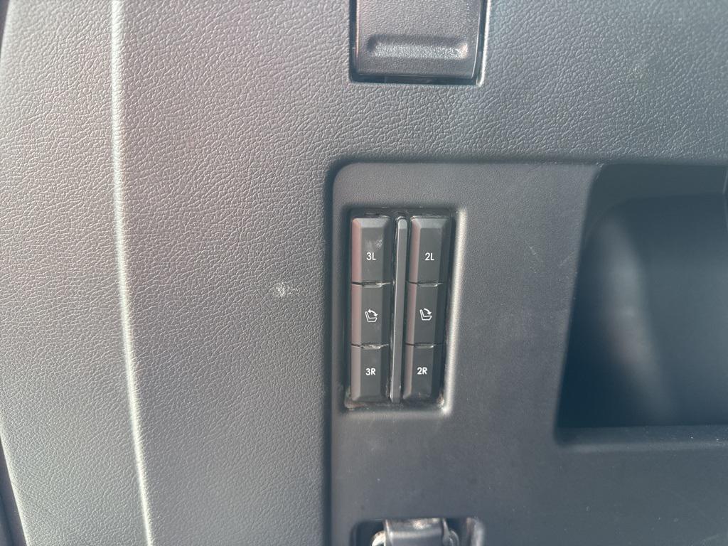used 2024 Lincoln Navigator car, priced at $70,662