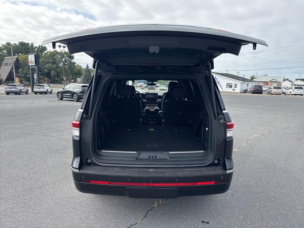 used 2024 Lincoln Navigator car, priced at $70,662