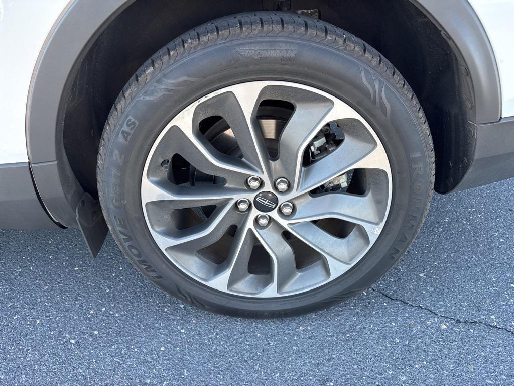 used 2021 Lincoln Nautilus car, priced at $35,496