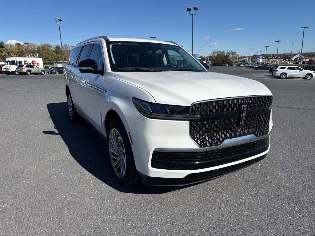 new 2025 Lincoln Navigator L car, priced at $107,325