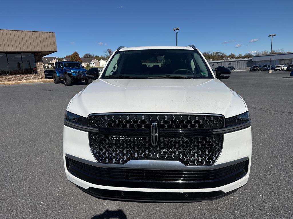 new 2025 Lincoln Navigator L car, priced at $107,325