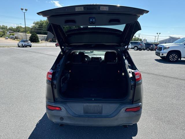 used 2014 Jeep Cherokee car, priced at $8,266