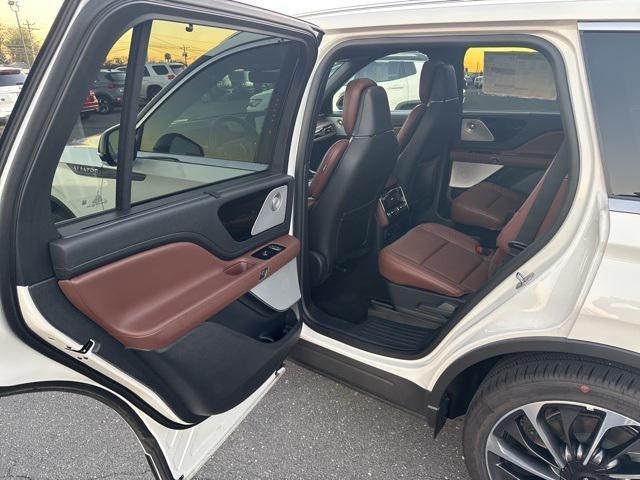 new 2025 Lincoln Aviator car, priced at $79,150