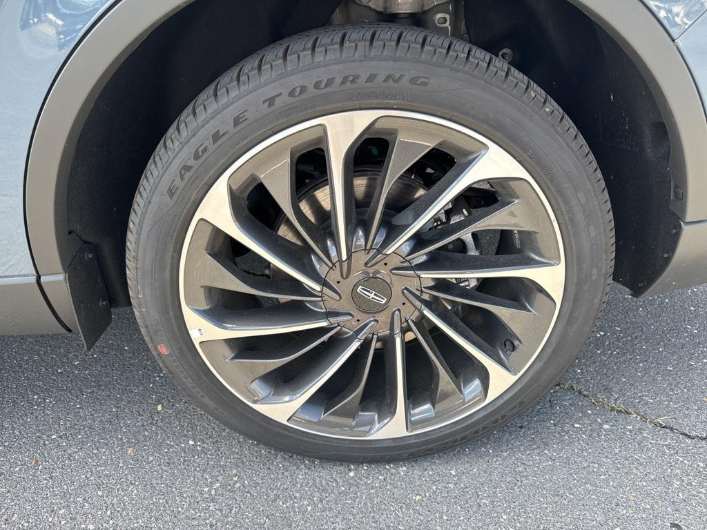 new 2025 Lincoln Aviator car, priced at $79,070