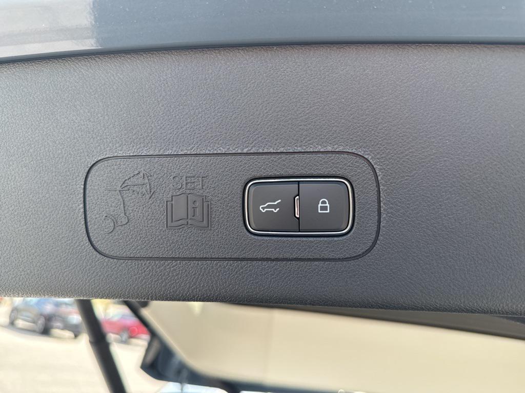 new 2025 Lincoln Aviator car, priced at $79,070