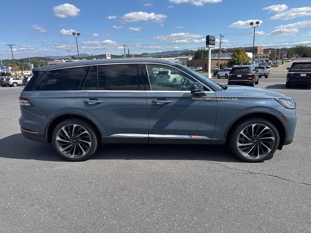 new 2025 Lincoln Aviator car, priced at $79,070