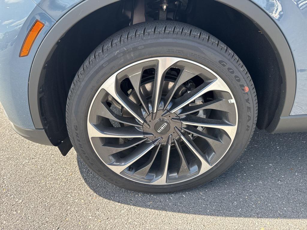 new 2025 Lincoln Aviator car, priced at $79,070