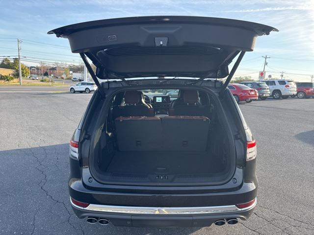 new 2025 Lincoln Aviator car, priced at $79,960