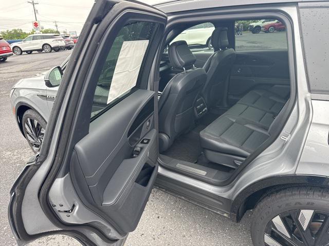 new 2025 Lincoln Nautilus car, priced at $68,750