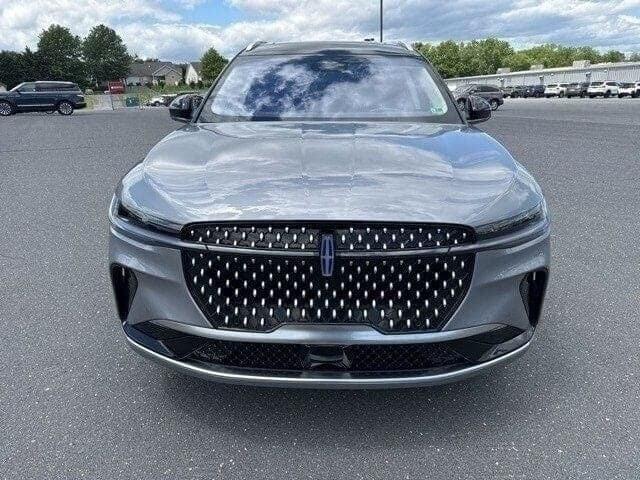 used 2024 Lincoln Nautilus car, priced at $58,422
