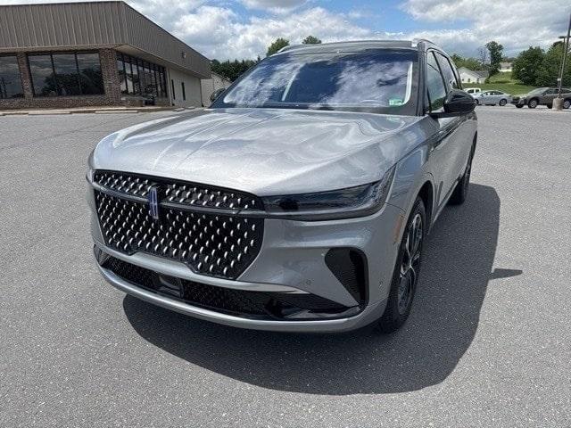used 2024 Lincoln Nautilus car, priced at $58,422