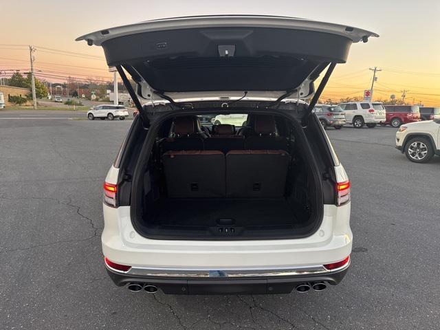 new 2025 Lincoln Aviator car, priced at $80,710