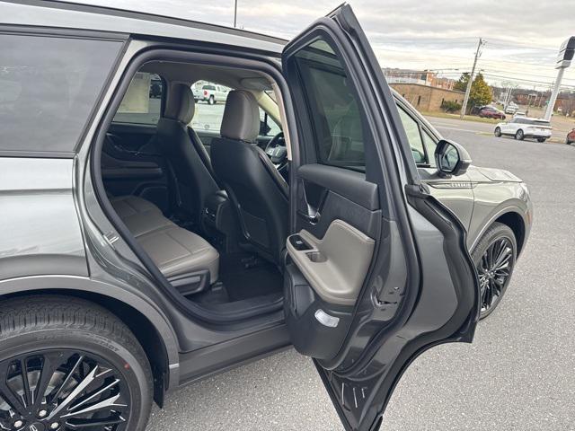 new 2024 Lincoln Corsair car, priced at $53,075