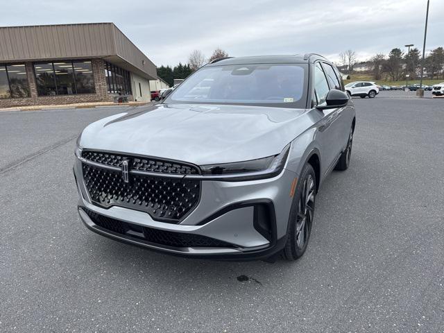 new 2025 Lincoln Nautilus car, priced at $66,355