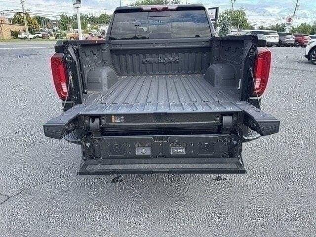 used 2022 GMC Sierra 1500 car, priced at $53,884