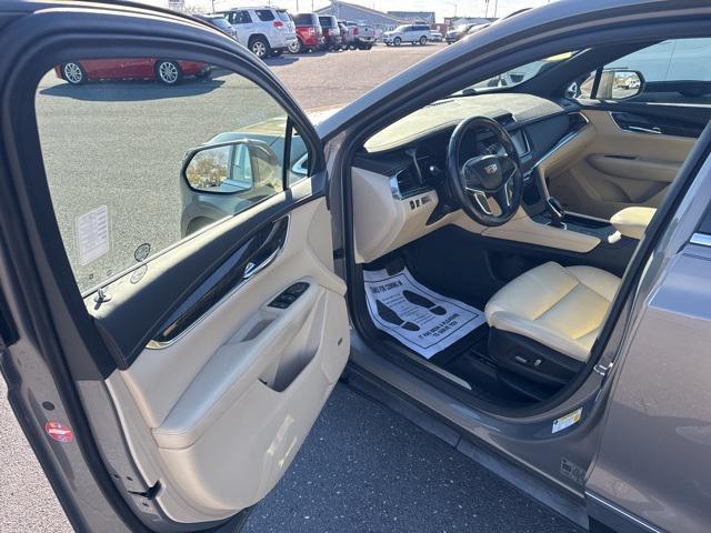 used 2019 Cadillac XT5 car, priced at $19,249