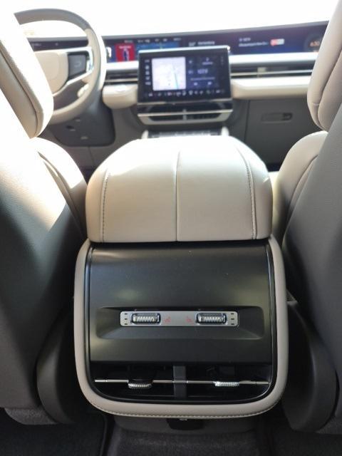 new 2025 Lincoln Nautilus car, priced at $75,980