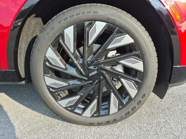 new 2025 Lincoln Nautilus car, priced at $75,980