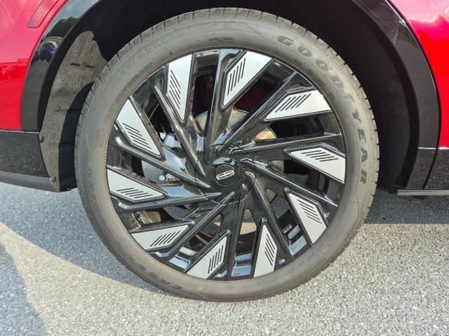 new 2025 Lincoln Nautilus car, priced at $75,980