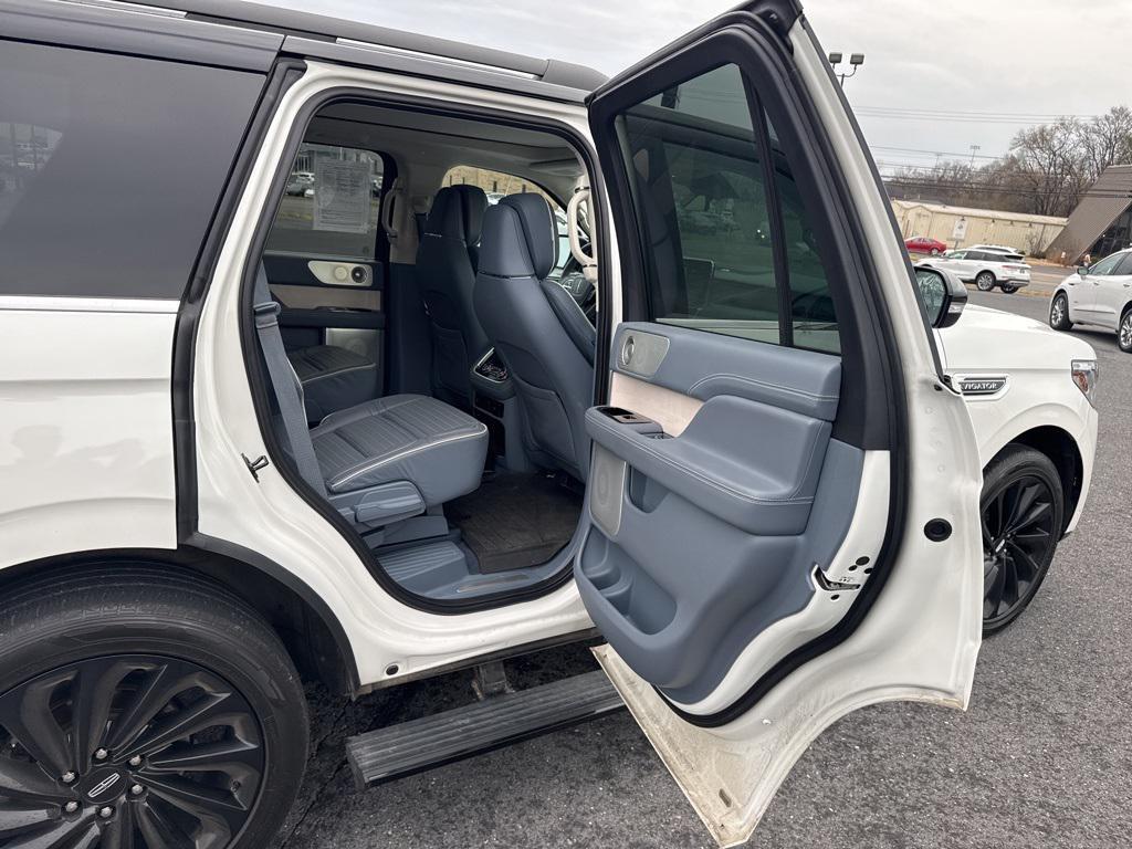 used 2021 Lincoln Navigator car, priced at $56,996