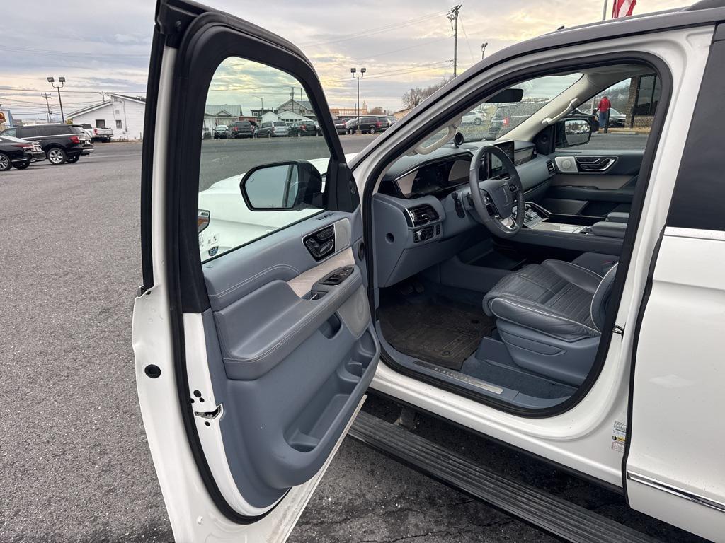 used 2021 Lincoln Navigator car, priced at $56,996