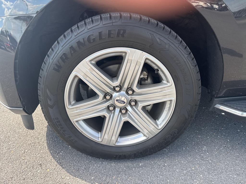 used 2021 Ford Expedition car, priced at $42,996