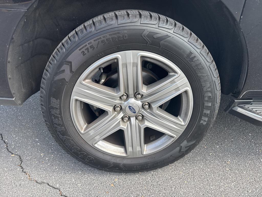 used 2021 Ford Expedition car, priced at $42,996