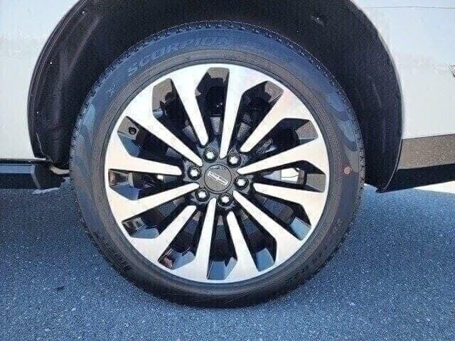 new 2024 Lincoln Navigator car, priced at $105,375