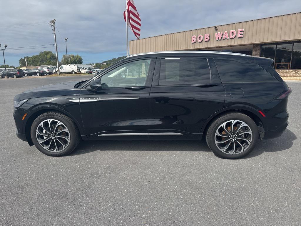 used 2024 Lincoln Nautilus car, priced at $52,888