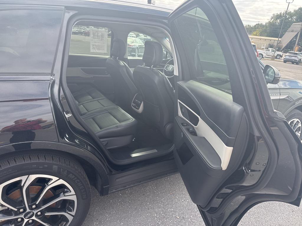 used 2024 Lincoln Nautilus car, priced at $52,888