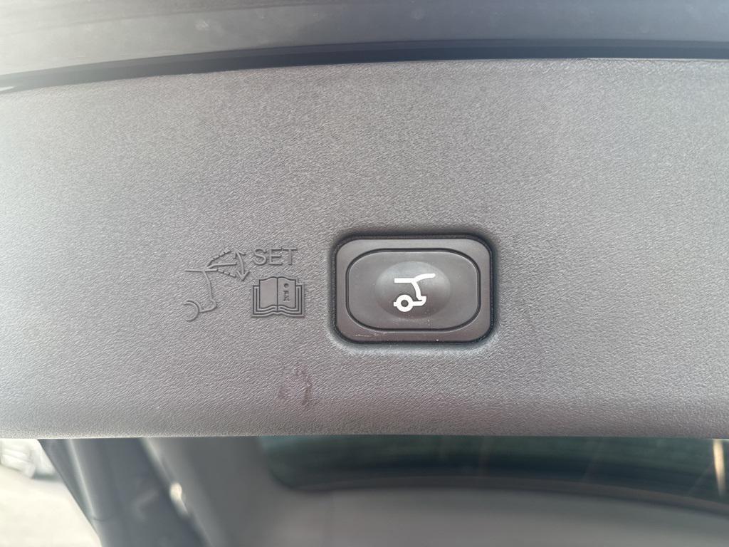 used 2024 Lincoln Nautilus car, priced at $52,888