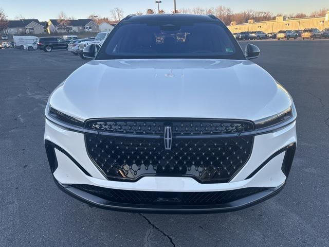 new 2025 Lincoln Nautilus car, priced at $66,455