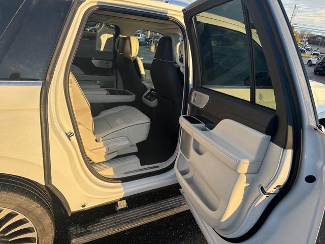 used 2020 Lincoln Navigator car, priced at $54,996