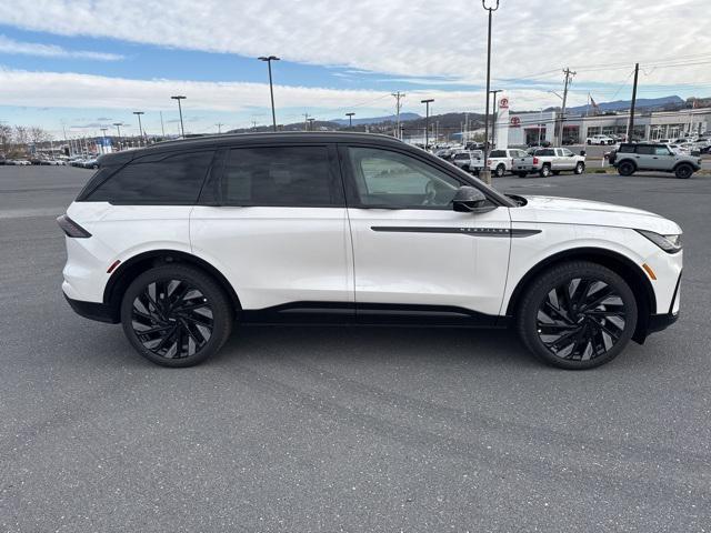 new 2025 Lincoln Nautilus car, priced at $66,455