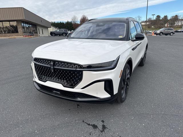 new 2025 Lincoln Nautilus car, priced at $66,455