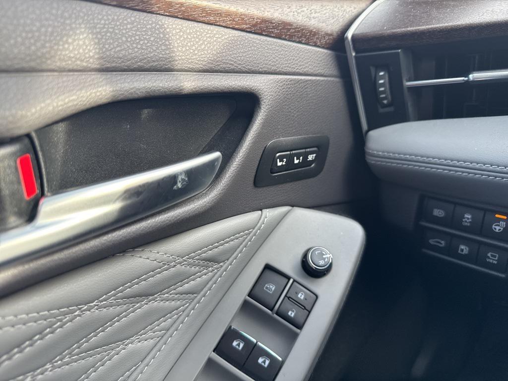 used 2019 Toyota Avalon car, priced at $31,899