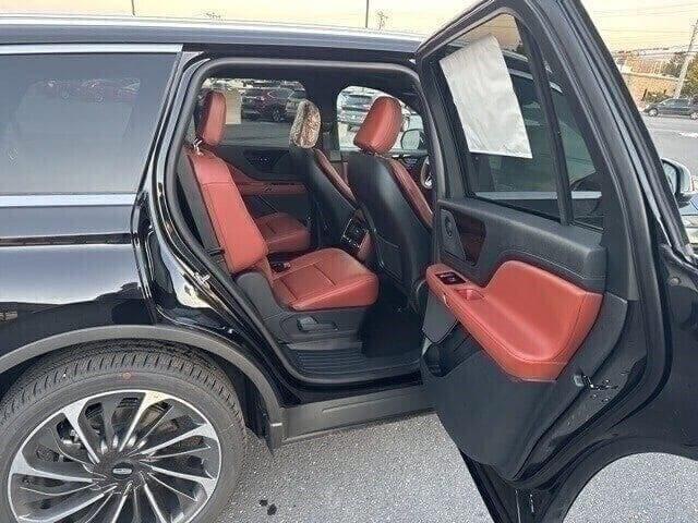 new 2025 Lincoln Aviator car, priced at $73,825