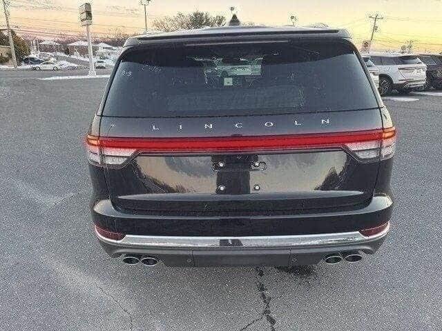 new 2025 Lincoln Aviator car, priced at $73,825