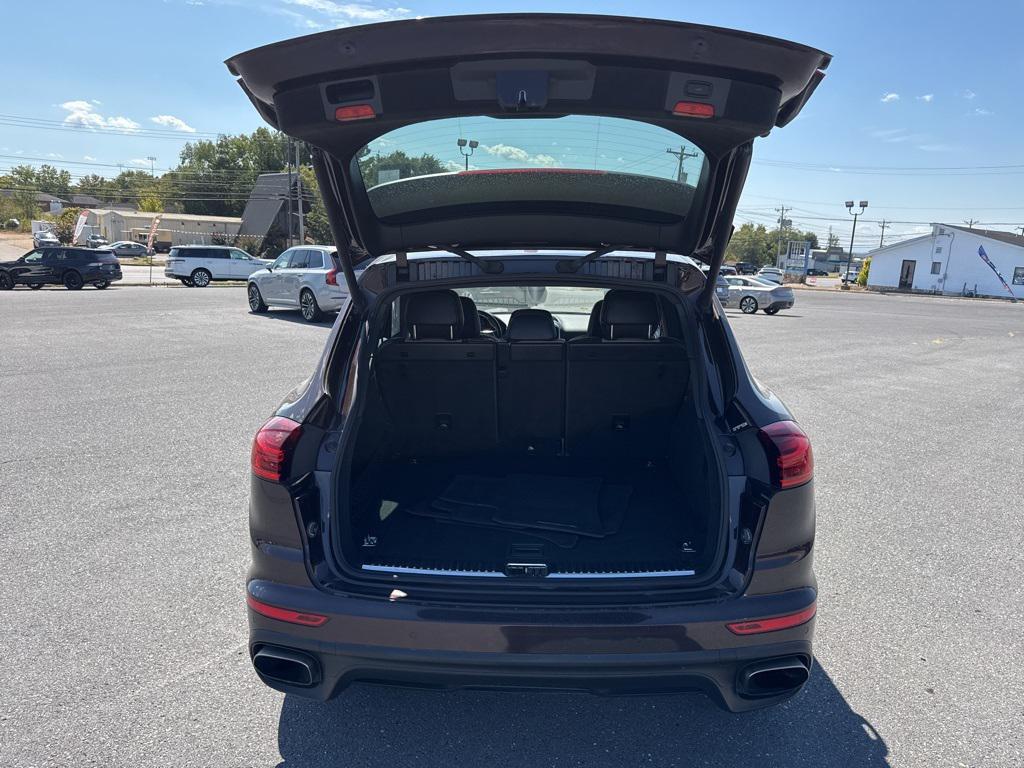 used 2016 Porsche Cayenne car, priced at $18,422