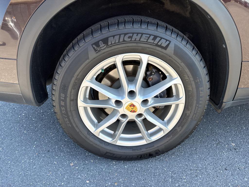 used 2016 Porsche Cayenne car, priced at $18,422
