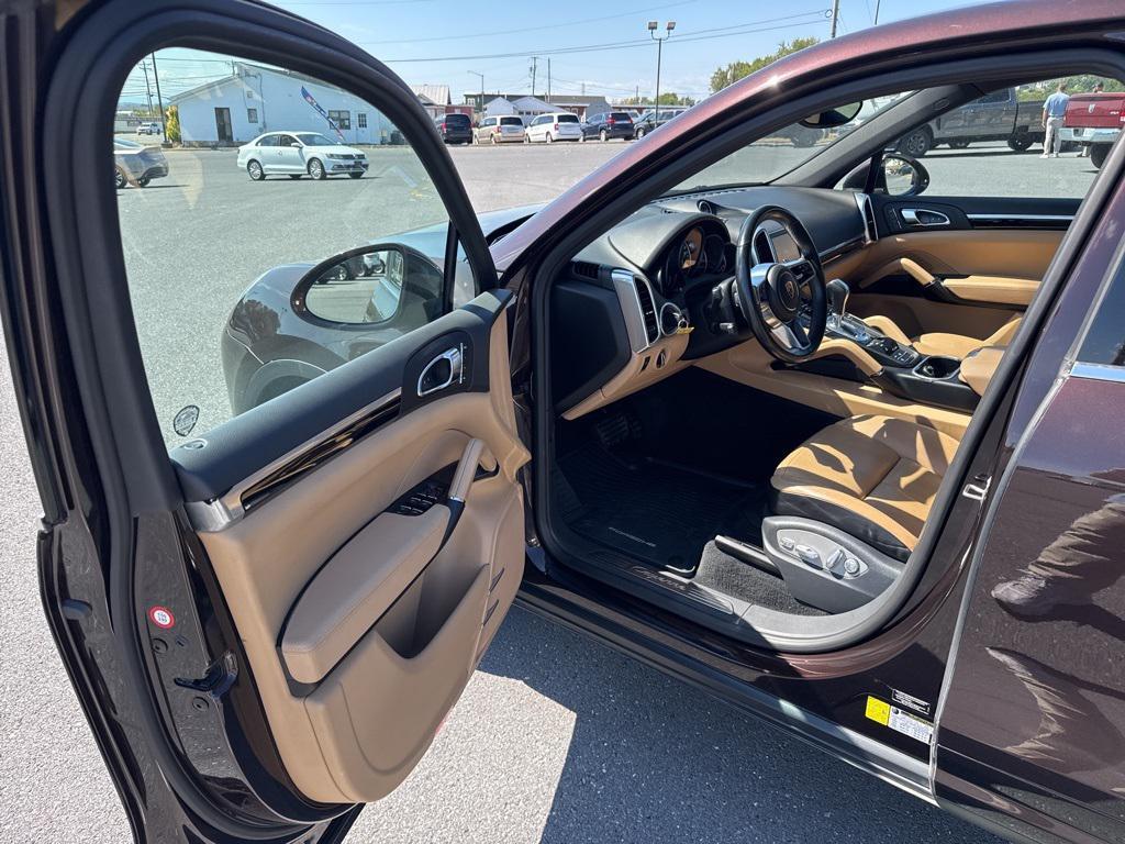 used 2016 Porsche Cayenne car, priced at $18,422