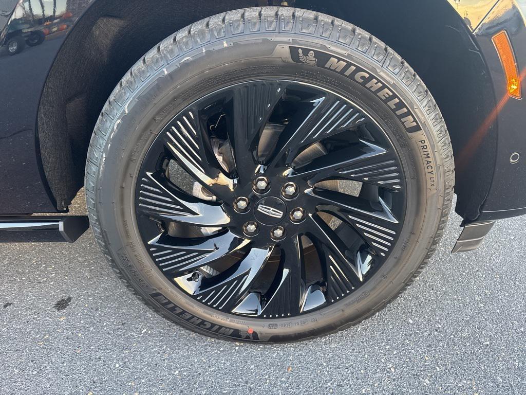 new 2025 Lincoln Navigator L car, priced at $109,545