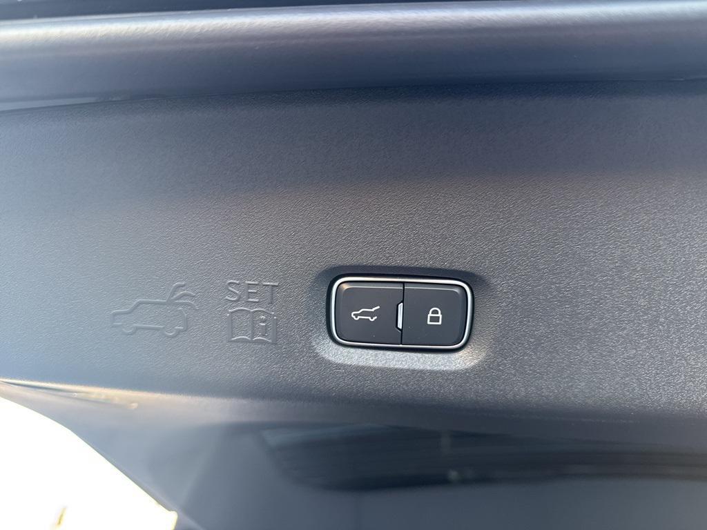 new 2025 Lincoln Navigator L car, priced at $109,545