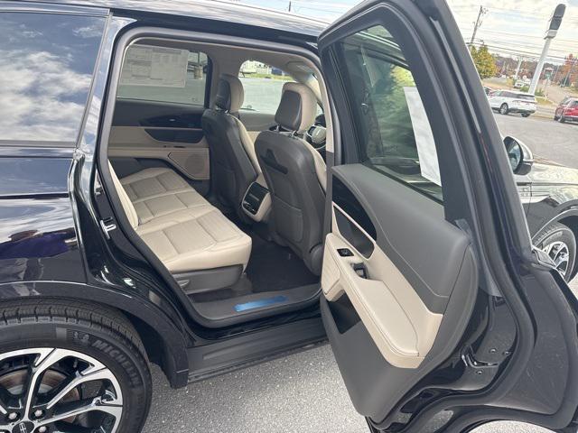 new 2024 Lincoln Nautilus car, priced at $56,445