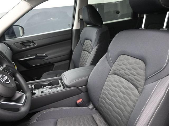 new 2025 Nissan Pathfinder car, priced at $36,135